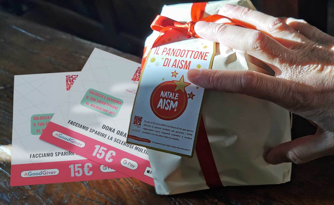 Pandottone AISM con cartolina NFC AGoodGiver per la campagna di Natale