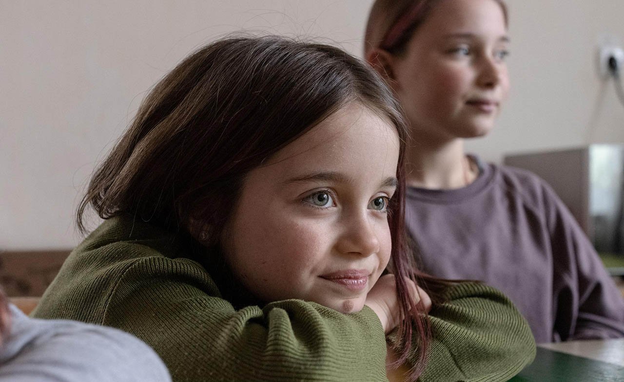 Bambina sorridente — Campagna Tende AVSI