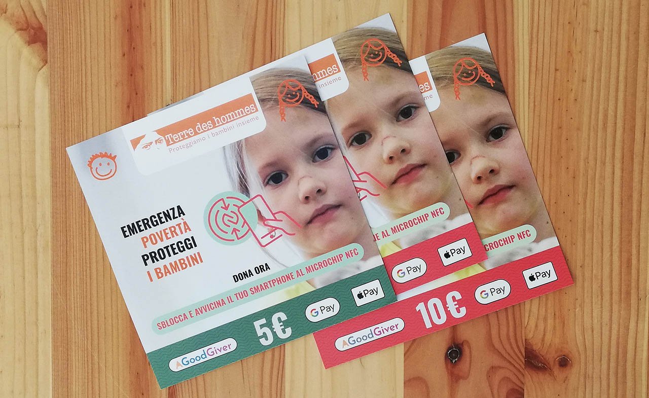 Cartoline NFC Terre des Hommes per campagna di Natale