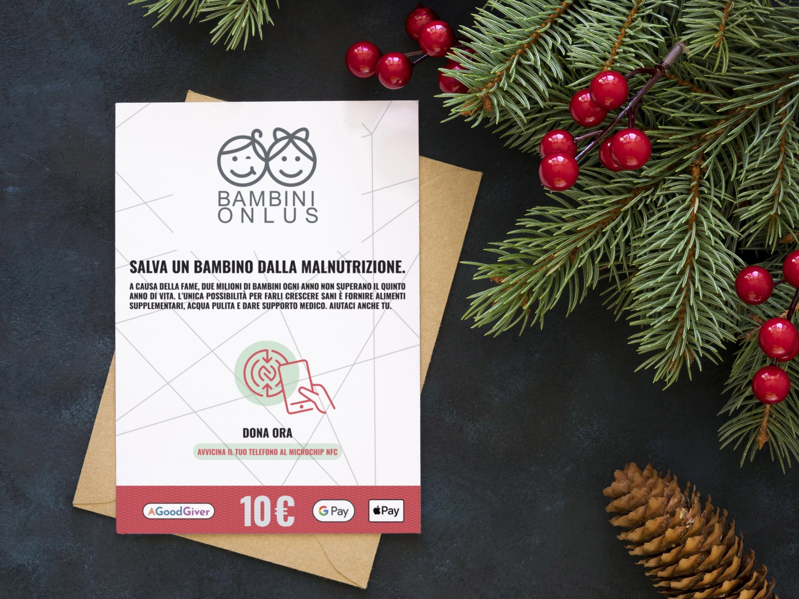 Cartolina natalizia AGoodGiver con NFC su sfondo natalizio